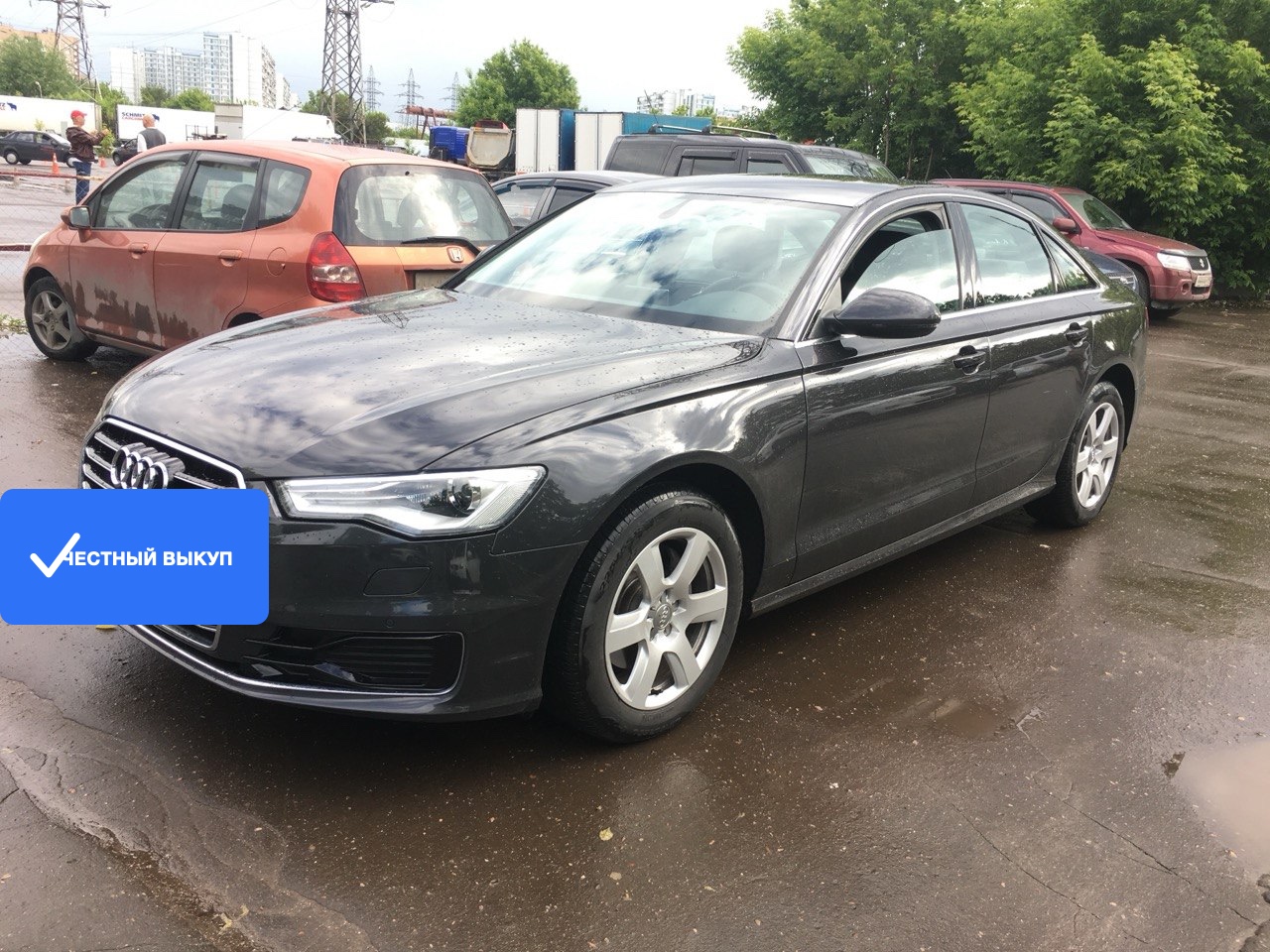 Audi A6: седан