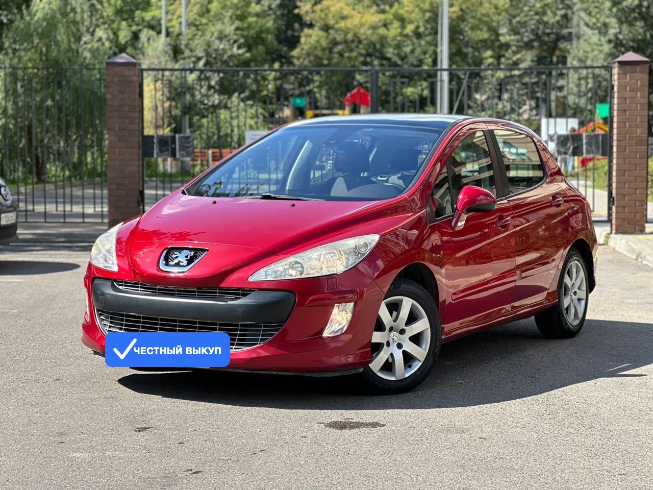 Peugeot 308: хэтчбек